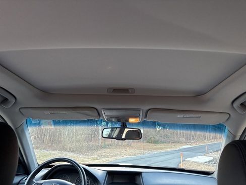 Used 2010 Honda Crosstour EX-L image 11