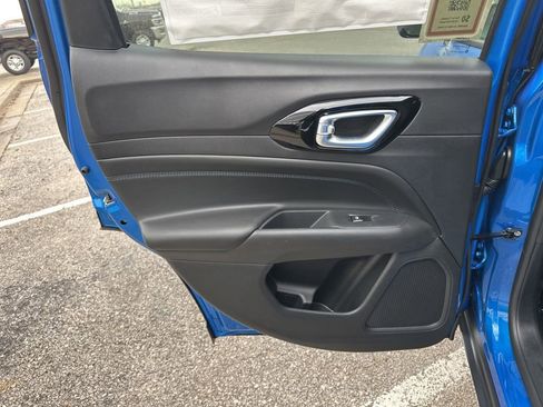 New 2026 Jeep Compass Latitude image 41