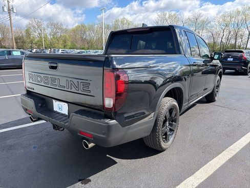 Certified 2024 Honda Ridgeline Black Edition image 5