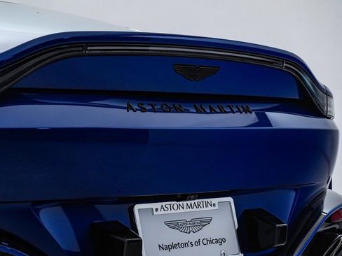 Used 2025 Aston Martin V8 Vantage Coupe image 12