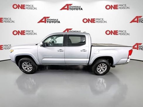 Certified 2017 Toyota Tacoma SR5 w/ Tow Package RWD image 4