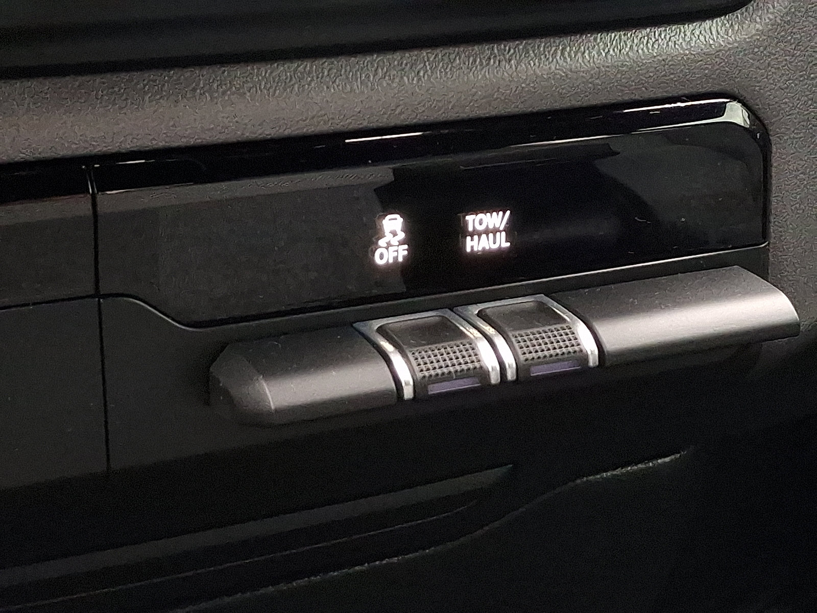 Certified 2024 RAM 1500 Big Horn AWD/4WD image 24