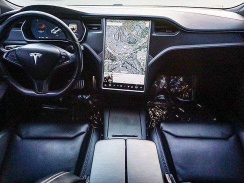 Used 2018 Tesla Model S P100D image 12