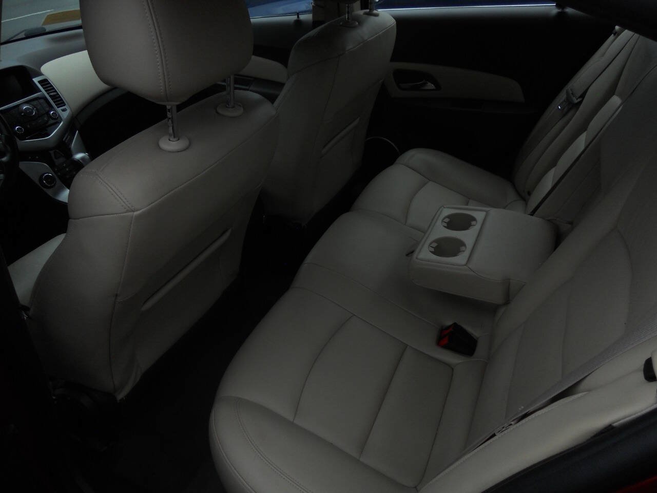 Used 2014 Chevrolet Cruze LT w/ Sun, Sound and Sport Package FWD image 6
