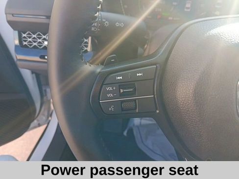 Used 2025 Honda Accord EX-L image 13