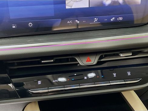 New 2025 Buick Envision Preferred image 14