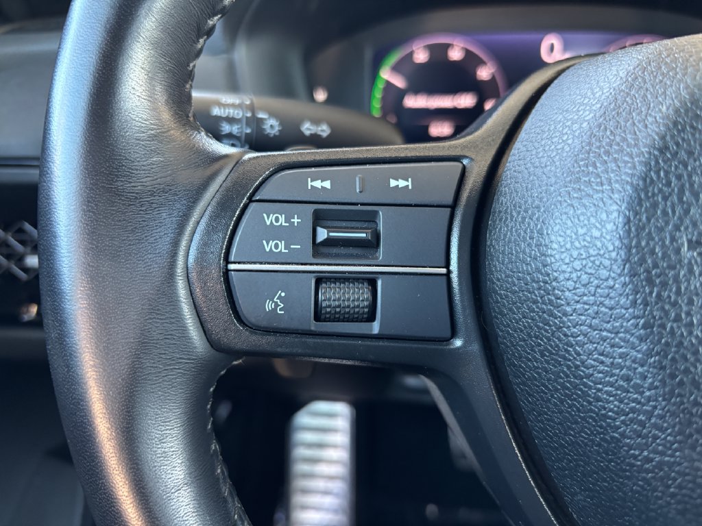 Used 2025 Honda Accord Sport image 11