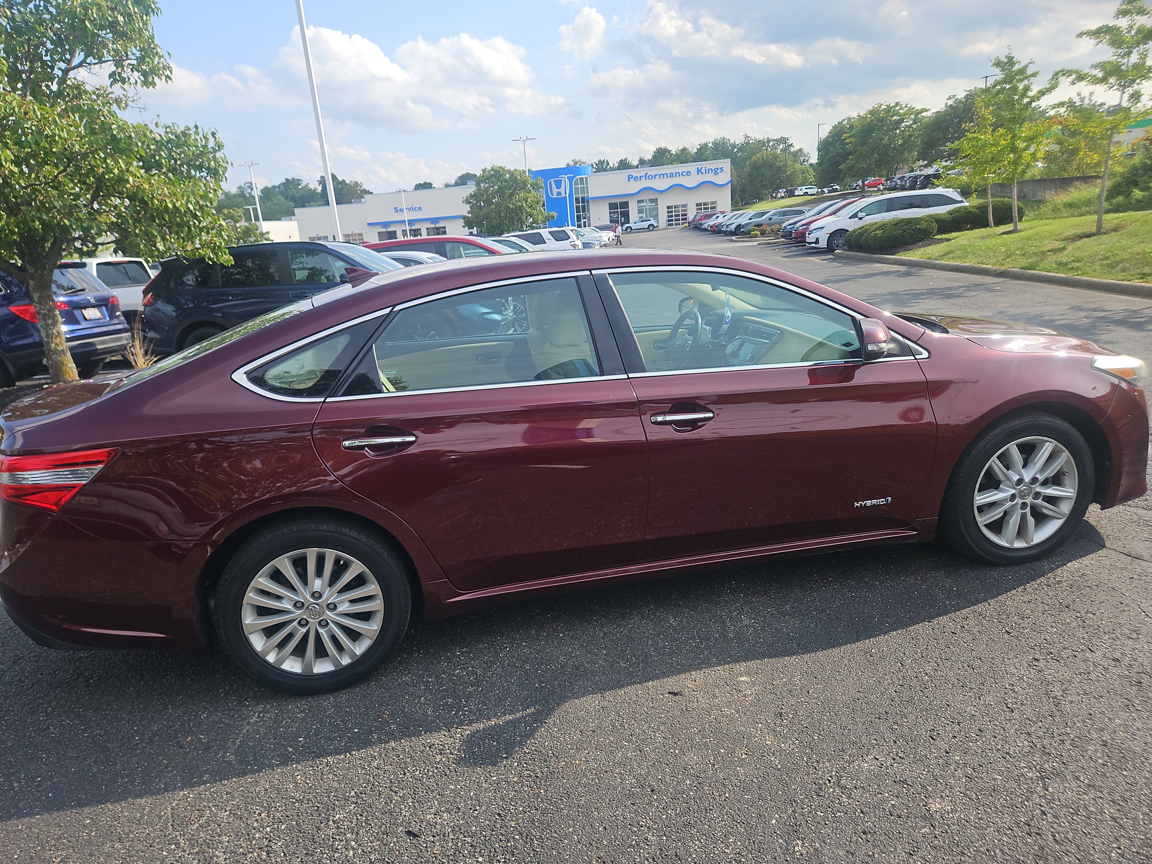 Used 2014 Toyota Avalon Limited FWD image 19