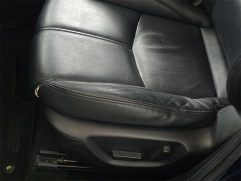 Used 2017 MAZDA MAZDA3 Touring image 29