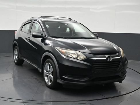 Used 2016 Honda HR-V LX image 7
