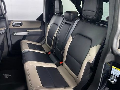 Used 2023 Ford Bronco Wildtrak AWD/4WD image 16