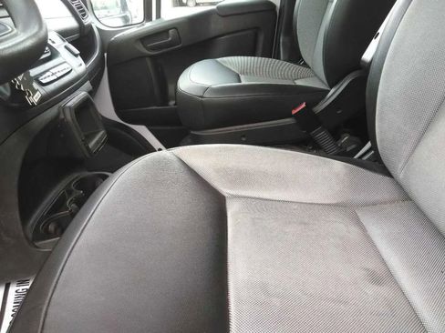 Used 2023 RAM ProMaster 2500 FWD image 11