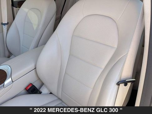 Used 2022 Mercedes-Benz GLC 300 4MATIC image 14