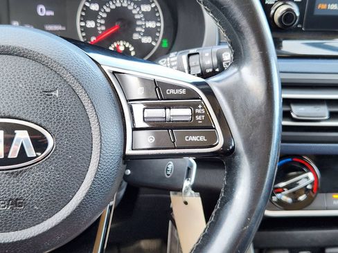 Used 2021 Kia Seltos S AWD/4WD image 19