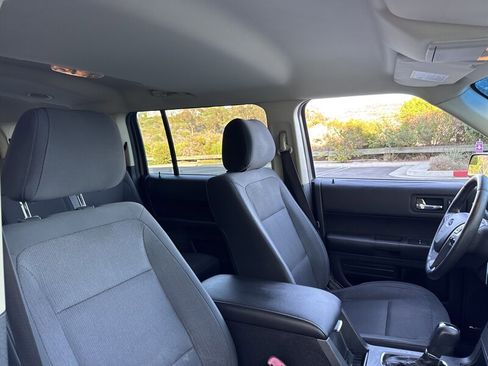 Used 2014 Ford Flex SE image 16
