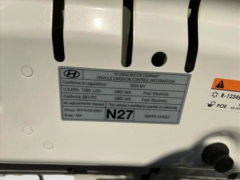 New 2024 Hyundai Ioniq 5 Limited image 17