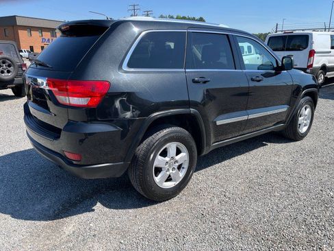 Used 2012 Jeep Grand Cherokee Laredo w/ Laredo E Group image 7