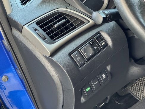 Used 2014 Nissan Sentra SR w/ SR Driver Package image 21