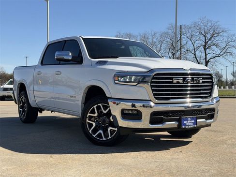 Used 2025 RAM 1500 Laramie image 2
