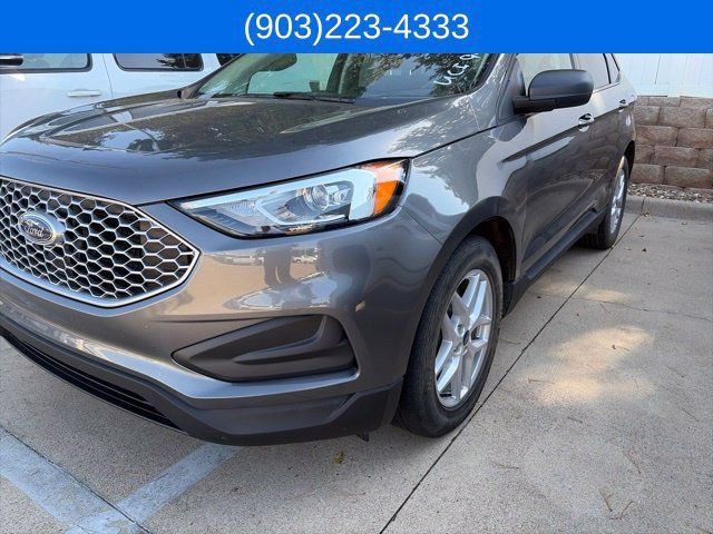Used 2024 Ford Edge SE AWD/4WD image 1