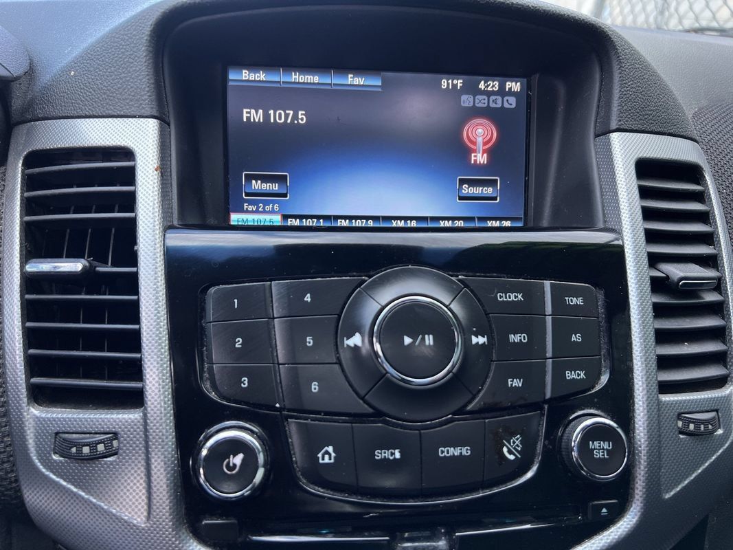 Used 2015 Chevrolet Cruze LTZ w/ Sun, Sound and Sport Package FWD image 20