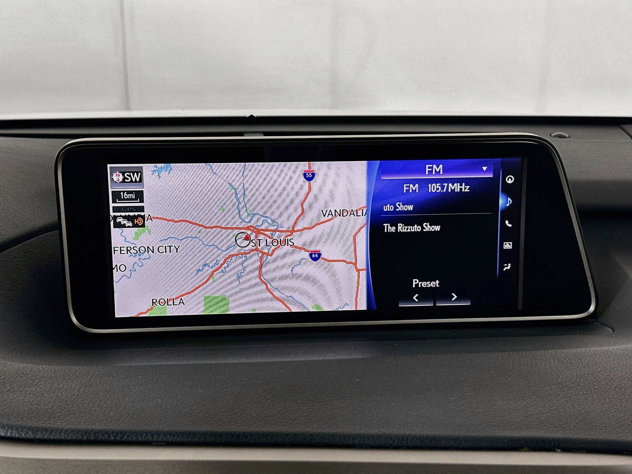 Used 2019 Lexus RX 350 AWD w/ Navigation Package image 22