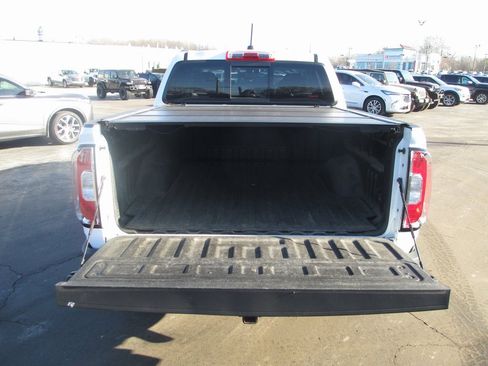 Certified 2021 GMC Canyon Denali image 8