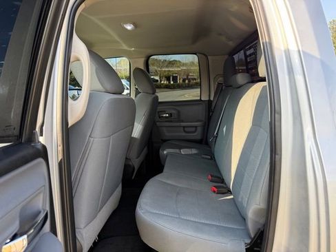 Used 2018 RAM 1500 Classic SLT RWD image 25