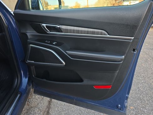 Used 2024 Kia Telluride SX Prestige image 24