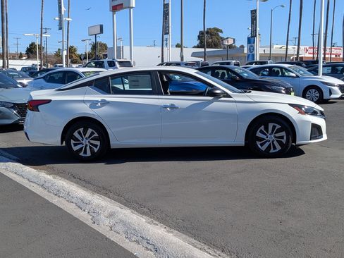 New 2025 Nissan Altima 2.5 S image 5