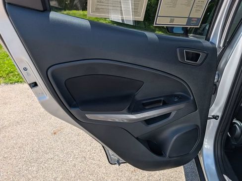 Used 2021 Ford EcoSport SE FWD image 32