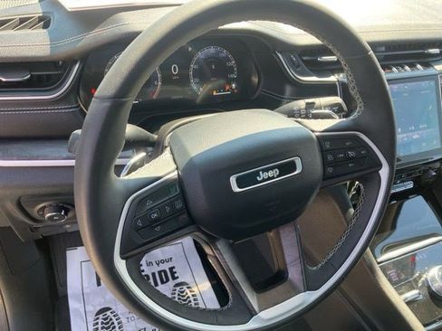 Certified 2023 Jeep Grand Cherokee L Limited image 15