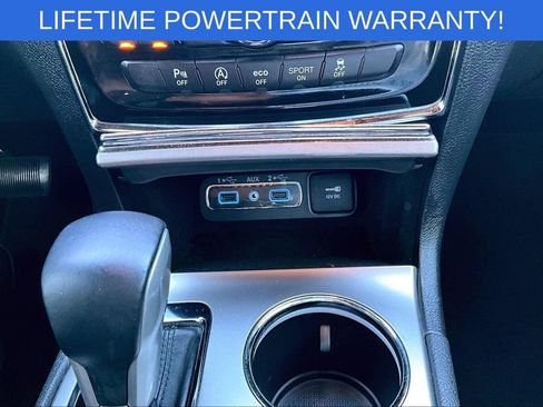 Used 2019 Jeep Grand Cherokee Altitude RWD image 34