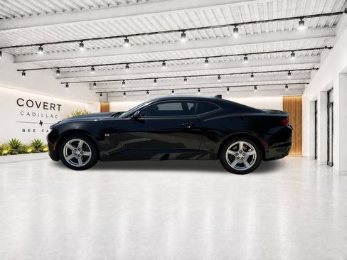 Used 2021 Chevrolet Camaro LT RWD image 6