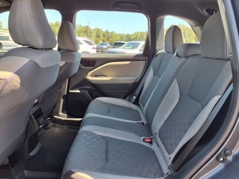 Used 2025 Subaru Forester w/ Convenience Package #1 AWD/4WD image 22