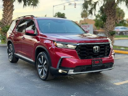Used 2025 Honda Pilot Touring