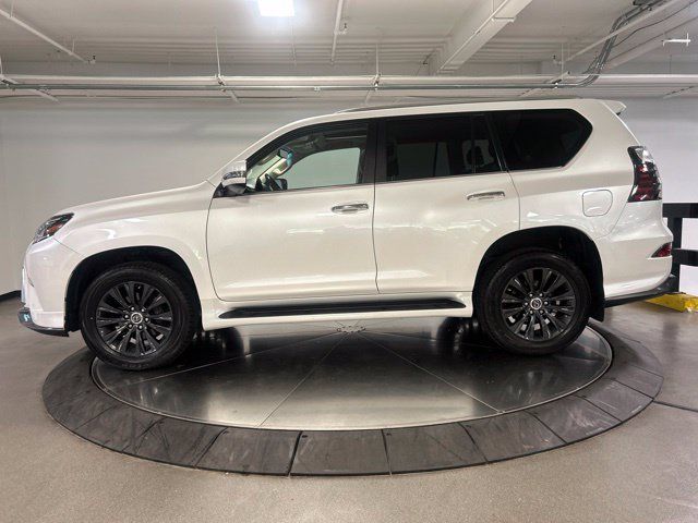 Used 2023 Lexus GX 460 Premium w/ Accessory Package AWD/4WD image 4