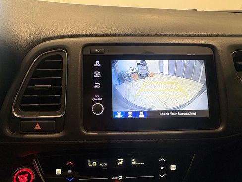 Used 2021 Honda HR-V EX image 24