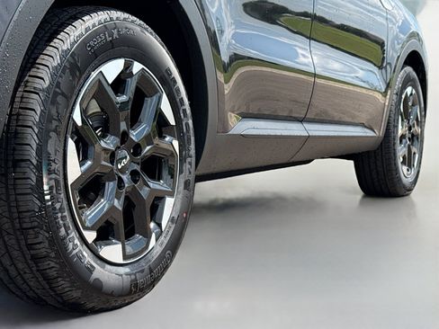 New 2026 Kia Sorento S FWD image 14