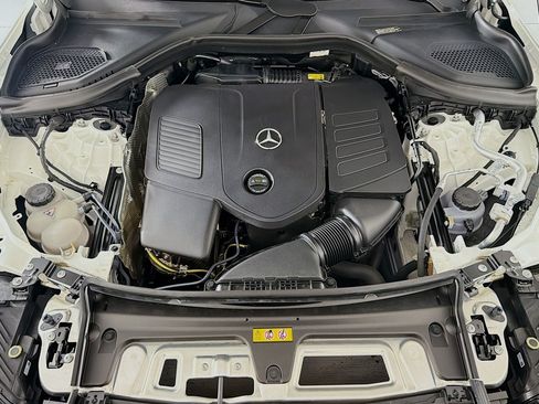 Used 2026 Mercedes-Benz GLC 300 image 12