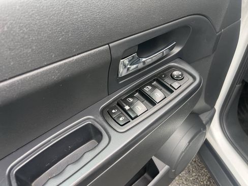 Used 2012 Jeep Liberty Sport AWD/4WD image 14