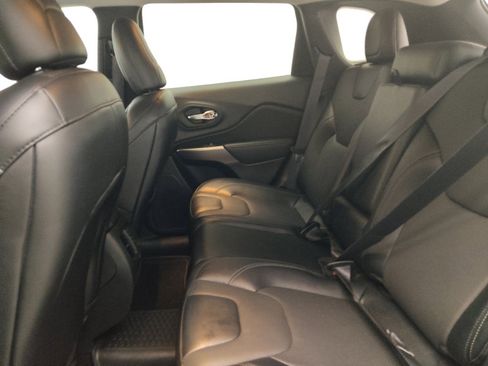 Used 2022 Jeep Cherokee Limited AWD/4WD image 18