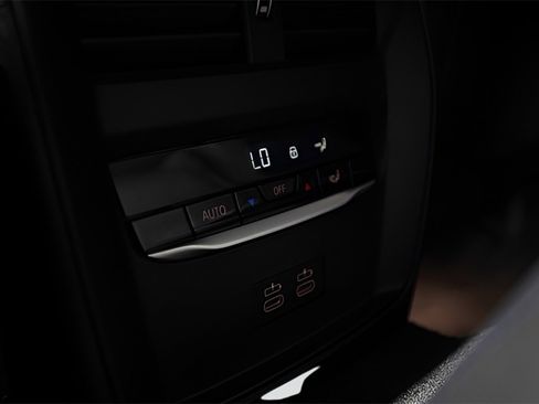 Used 2021 BMW 430i Convertible image 29