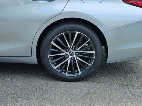 Used 2025 Lexus ES 300h w/ Premium Package FWD image 9