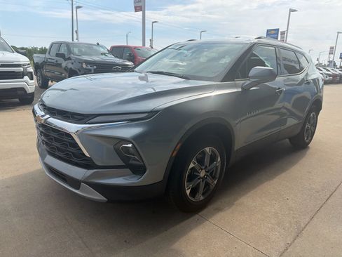 New 2026 Chevrolet Blazer LT w/ Convenience Package AWD/4WD image 2
