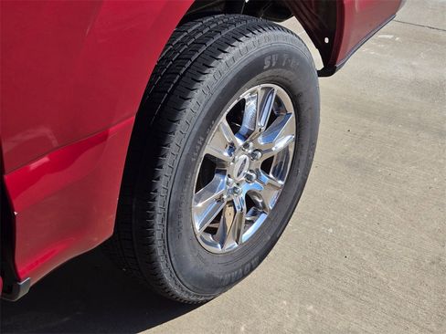 Used 2015 Ford F150 XLT w/ Equipment Group 302A Luxury image 17