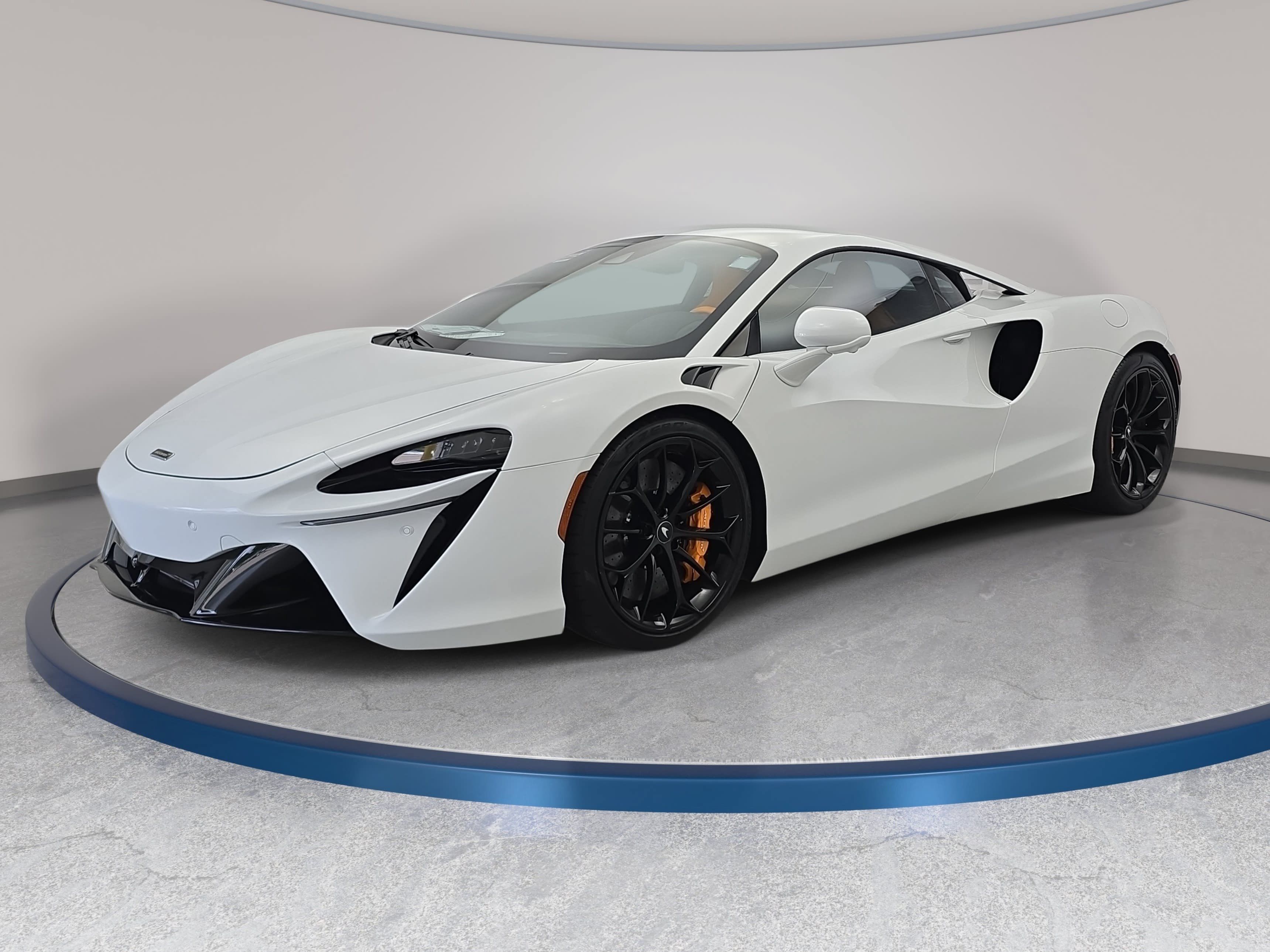 Used 2023 McLaren Artura RWD image 1