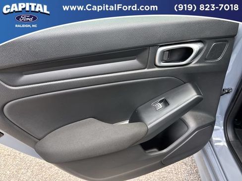 Used 2023 Honda Civic Sport image 17