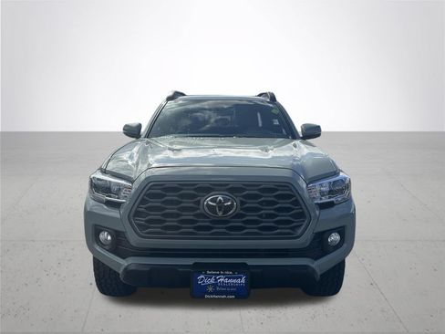 Used 2022 Toyota Tacoma TRD Off-Road w/ Black Out Package (TMS) AWD/4WD image 3