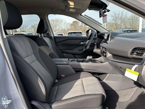 New 2026 Nissan Rogue SV image 10